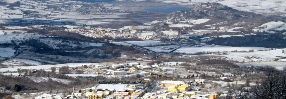 La valle dell’Ofanto con la neve