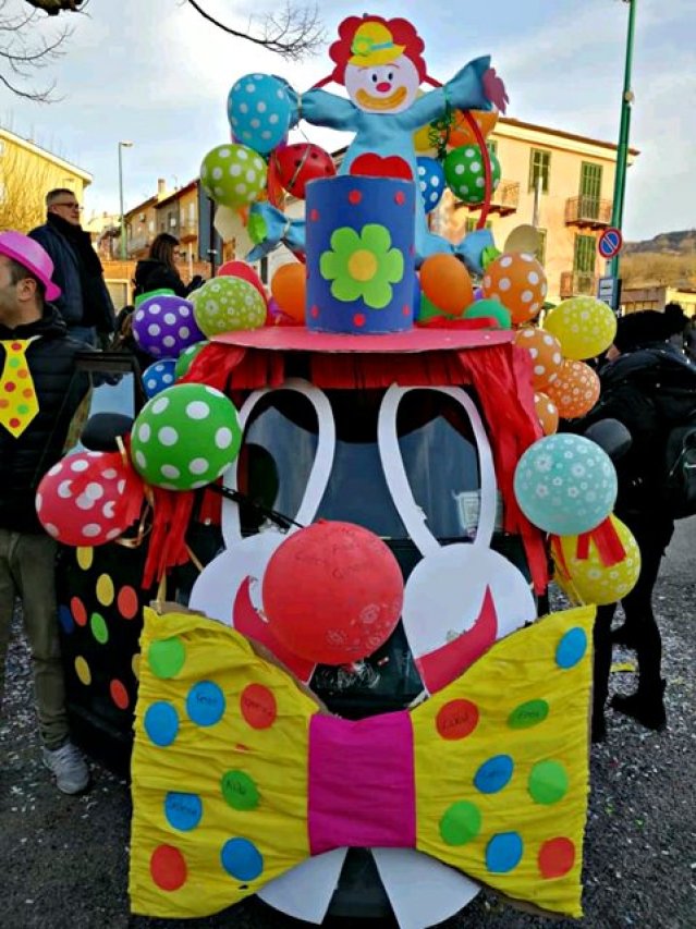 Carro dei bambini della scuola dell'infanzia